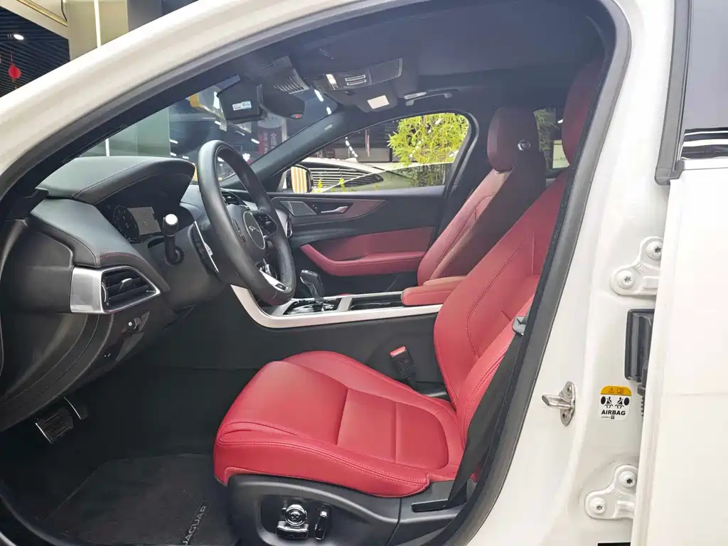 Jaguar XEL — миниатюра 4