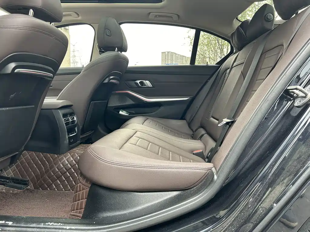 BMW 3 Series — миниатюра 5