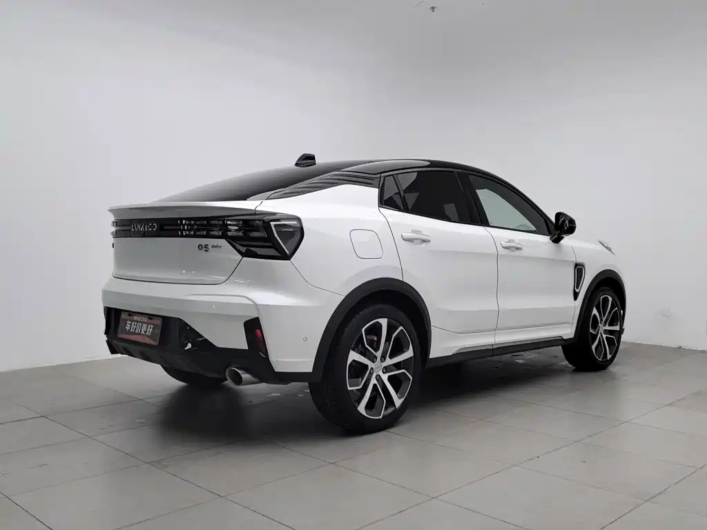 Lynk & Co 05 — миниатюра 2