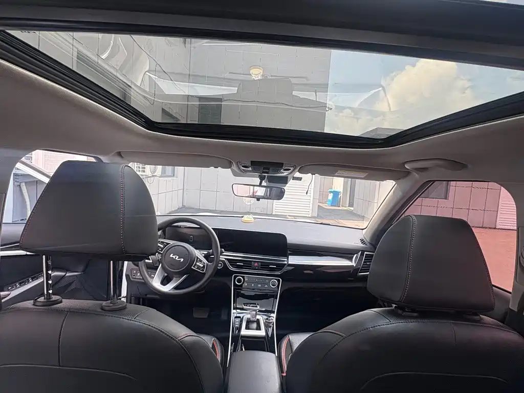 Kia Seltos — миниатюра 12