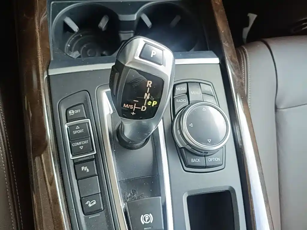 BMW X5 (Import) — миниатюра 14