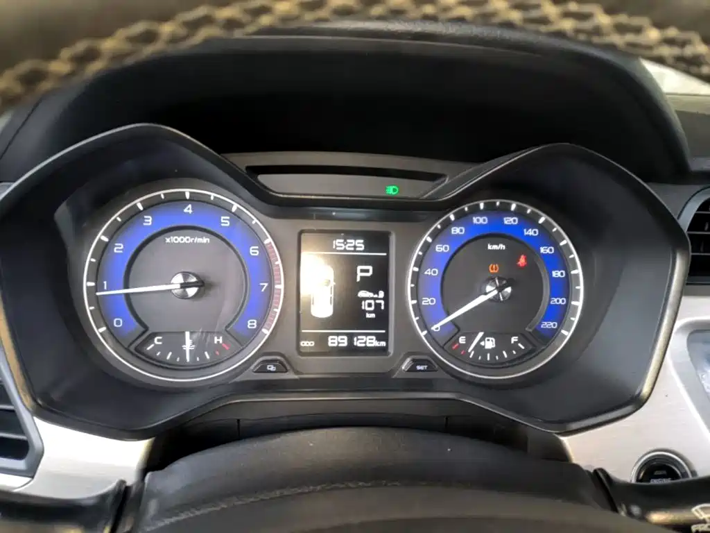Geely Vision X3 — миниатюра 8