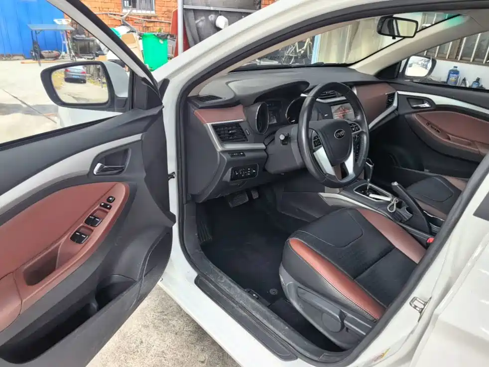 BYD G5 — миниатюра 16