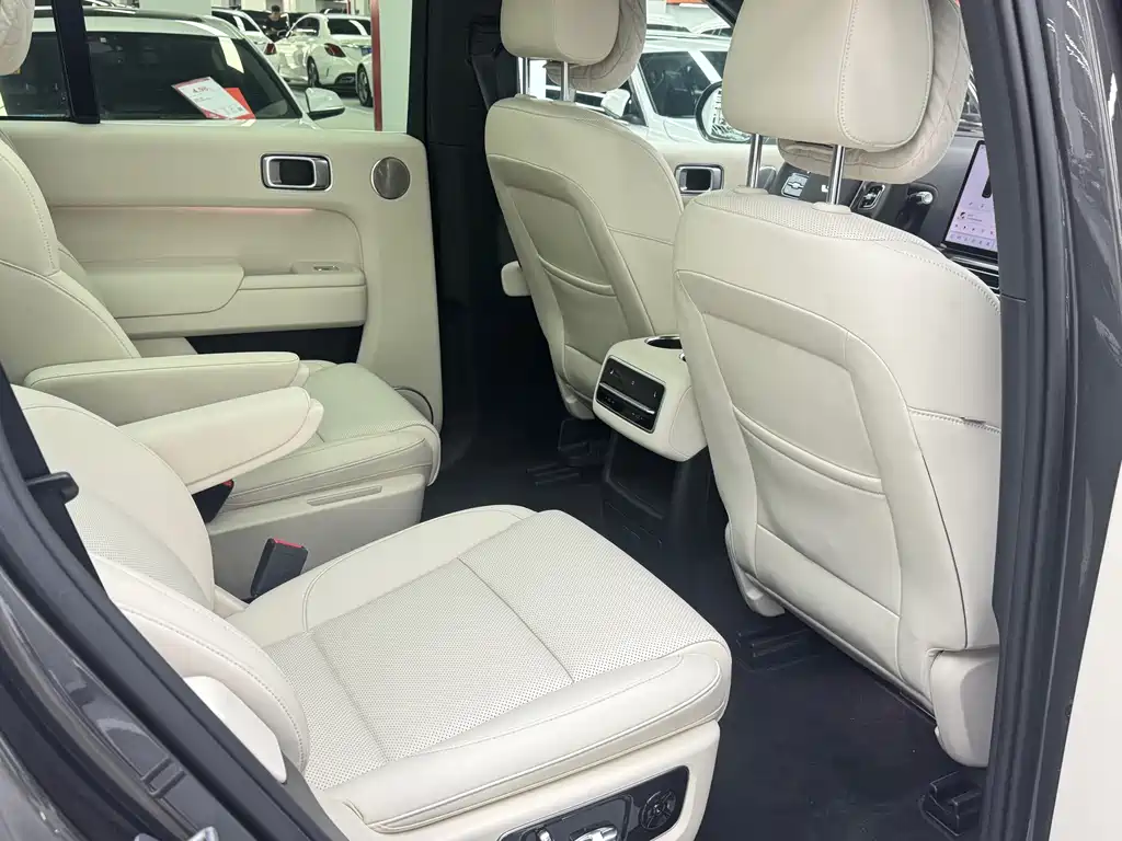 Li Auto Li L8 — миниатюра 12