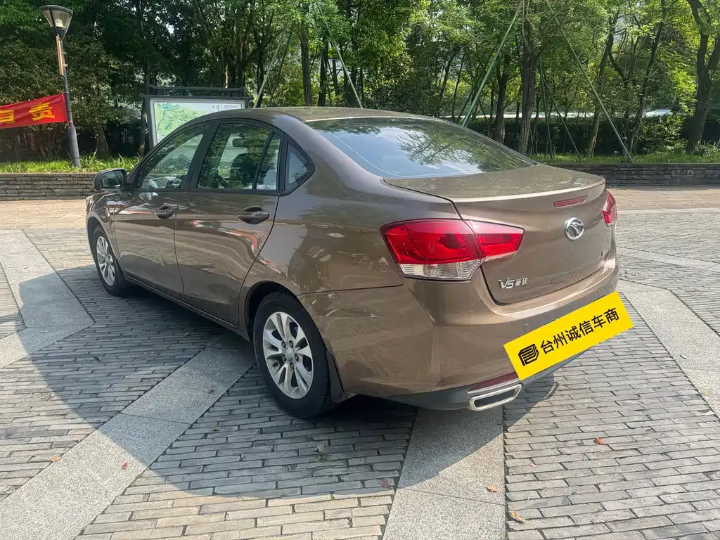 Soueast V5 2015 plus 1.5L MT