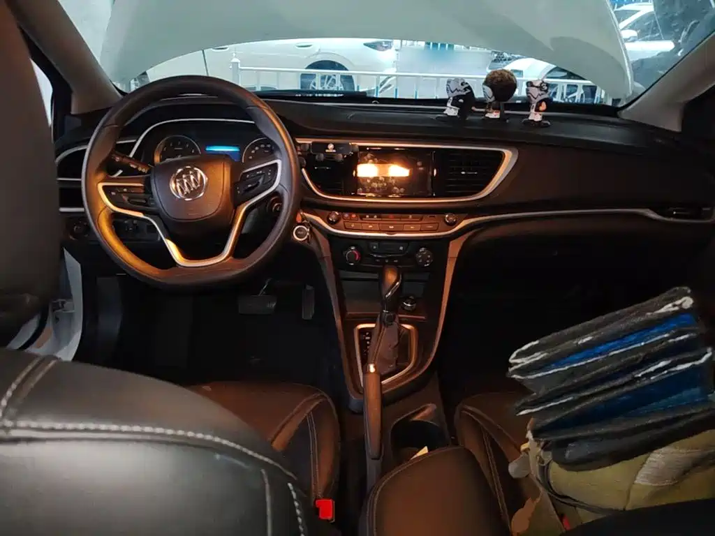 Buick Excelle — миниатюра 10