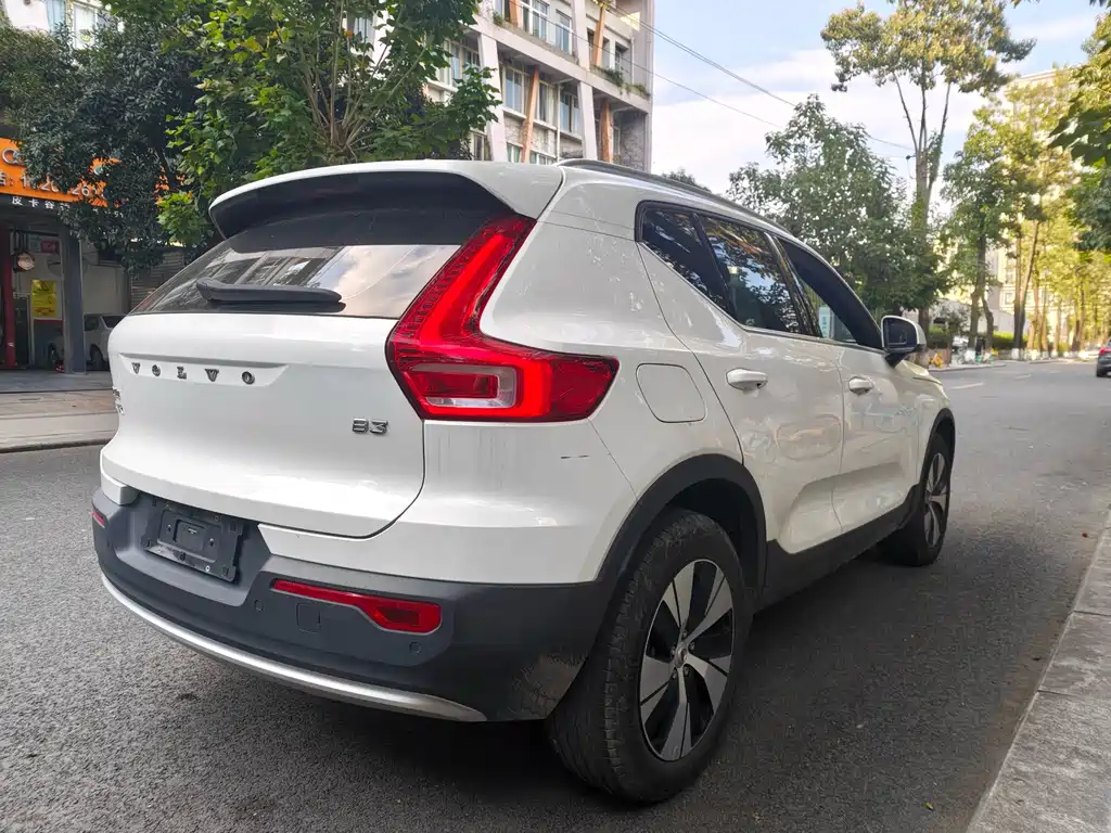 Volvo XC40 — миниатюра 5
