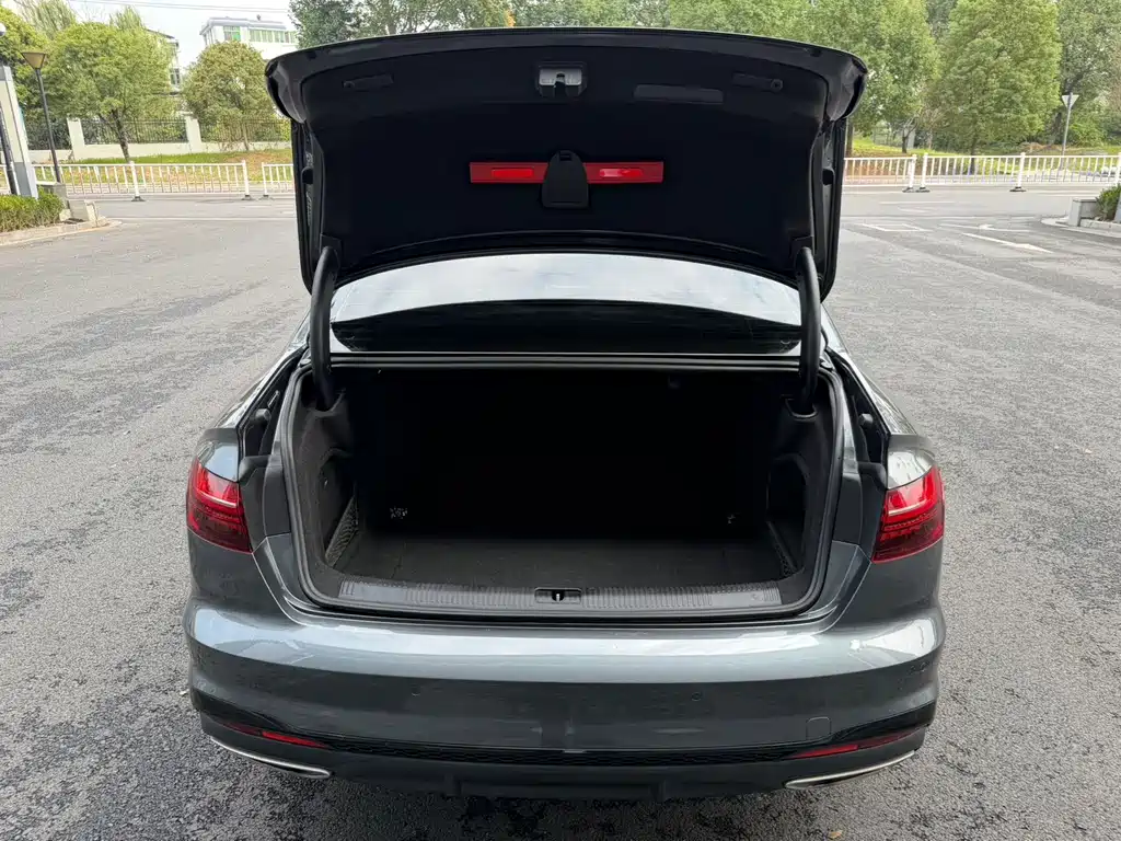 Audi A4L — миниатюра 8