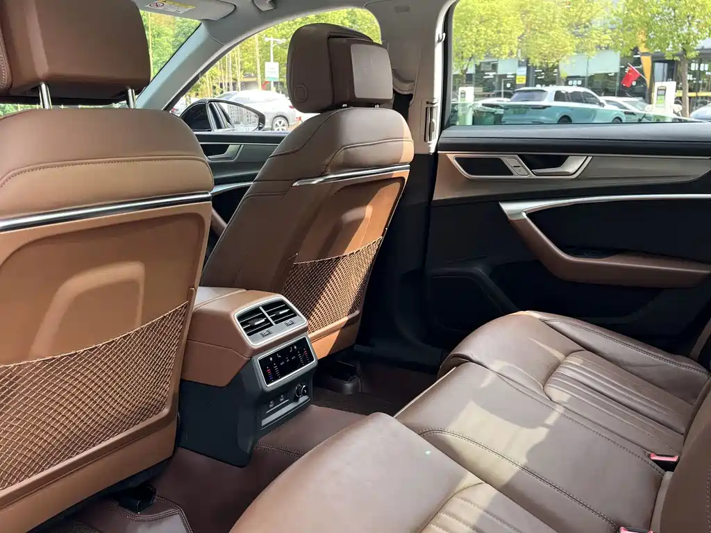 Audi A6L — миниатюра 15