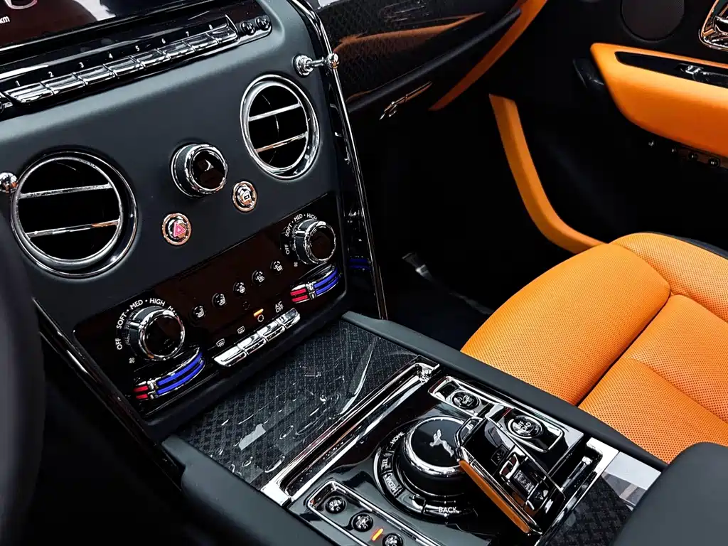 Rolls-Royce Cullinan — миниатюра 8