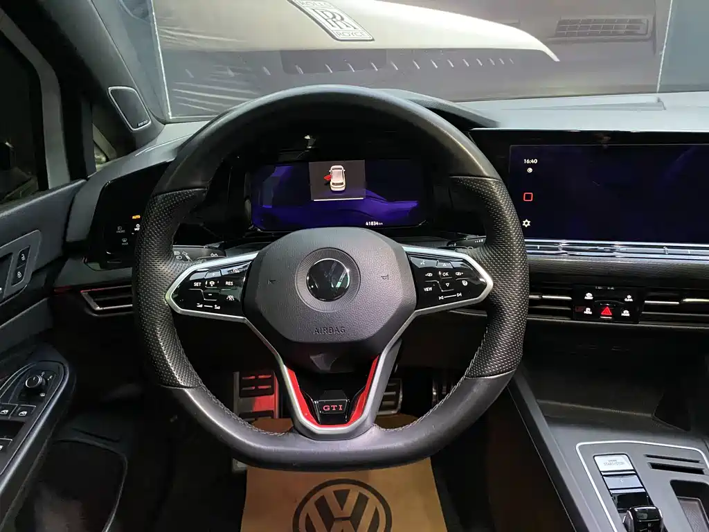 Volkswagen Golf GTI — миниатюра 7