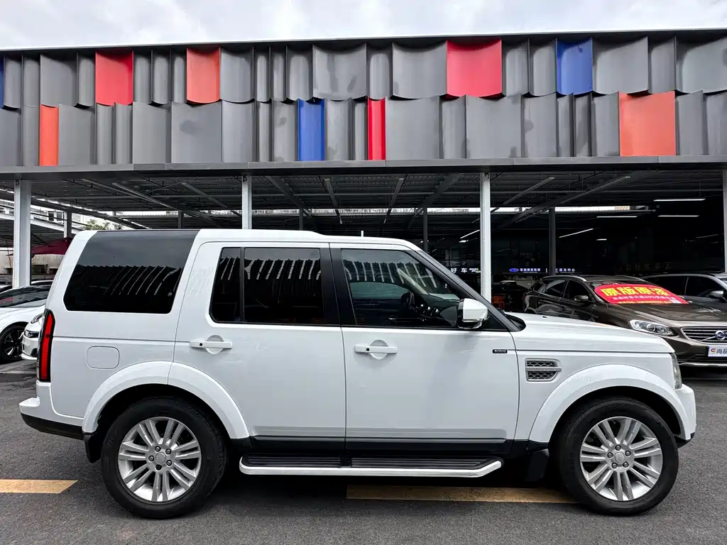 Land Rover Discovery — миниатюра 7