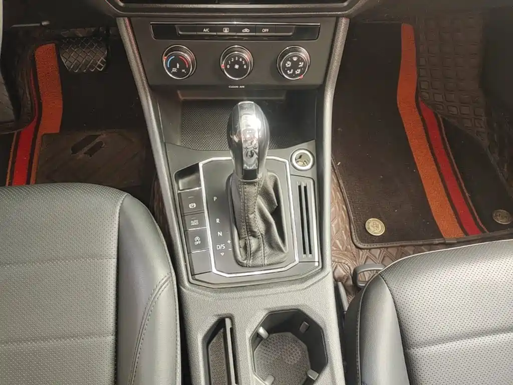 Volkswagen Lavida — миниатюра 14