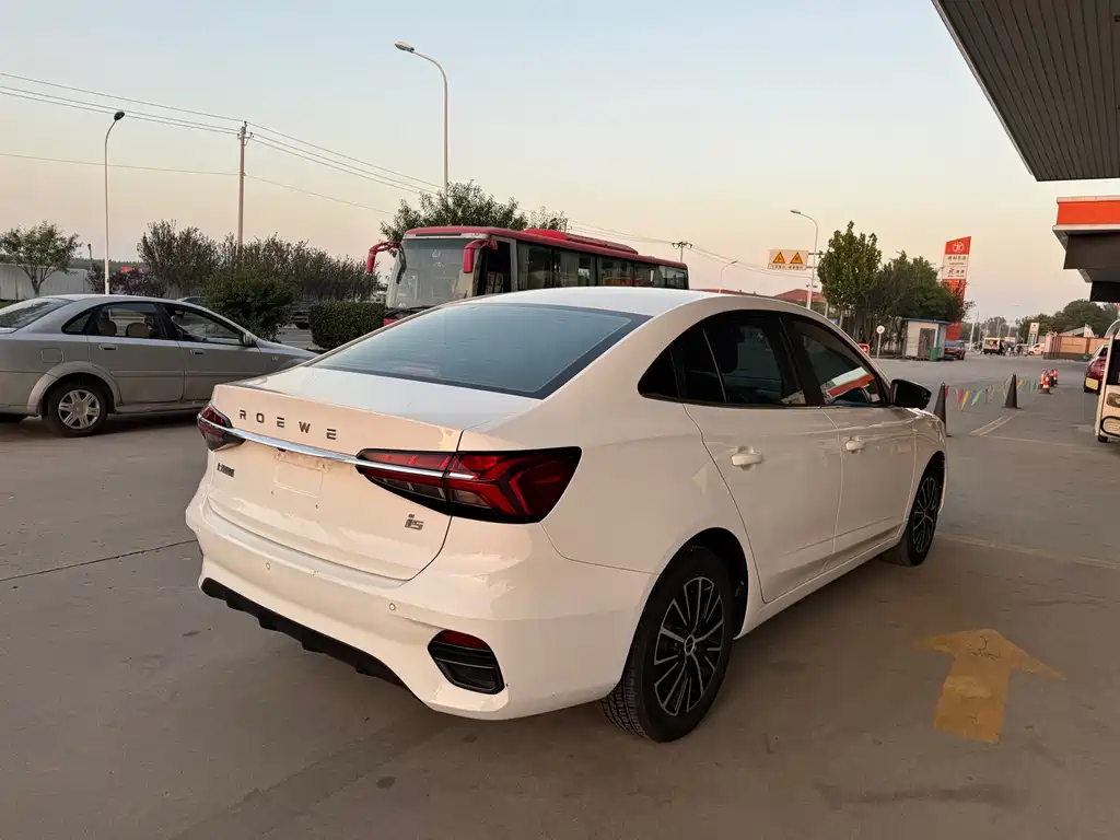 ROEWE I5