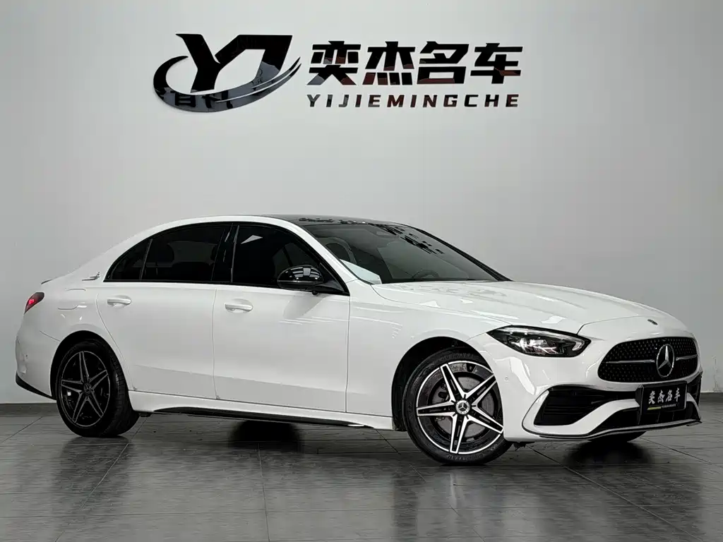 Mercedes-Benz C-Class — миниатюра 3