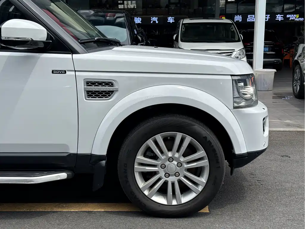 Land Rover Discovery — миниатюра 11