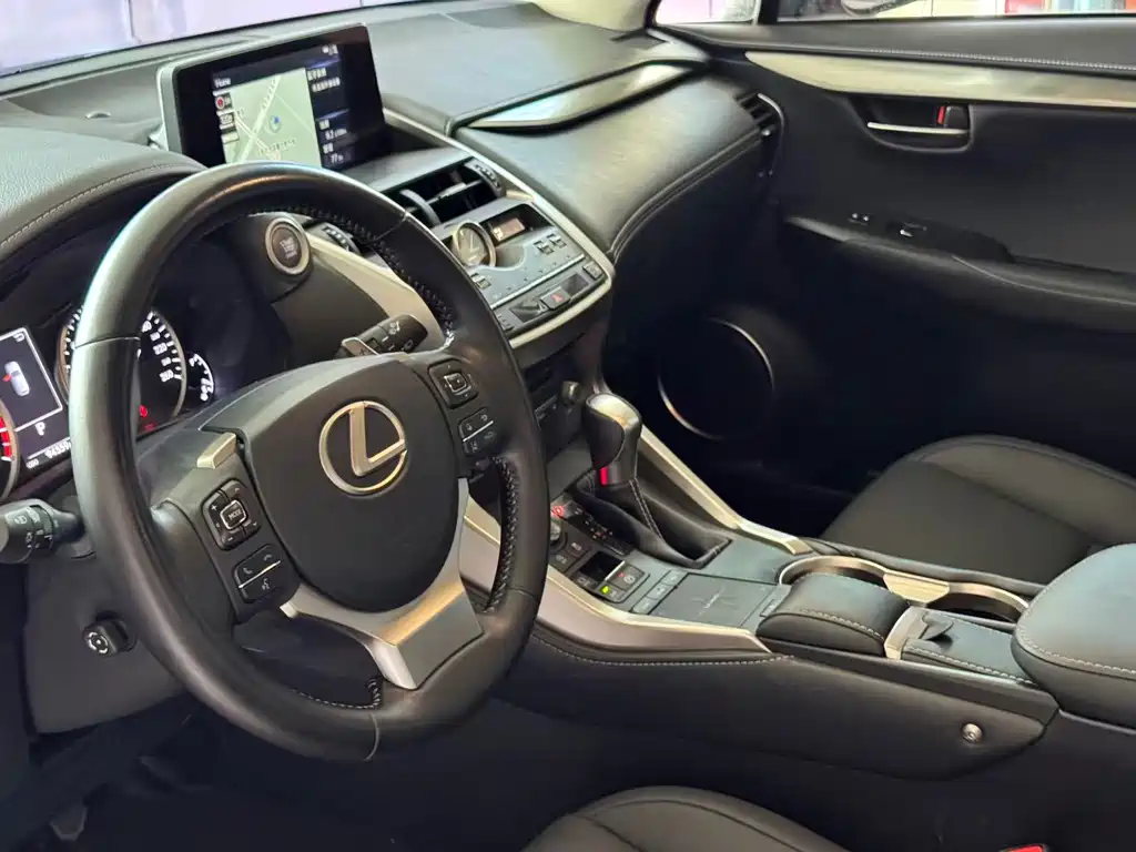Lexus NX — миниатюра 8