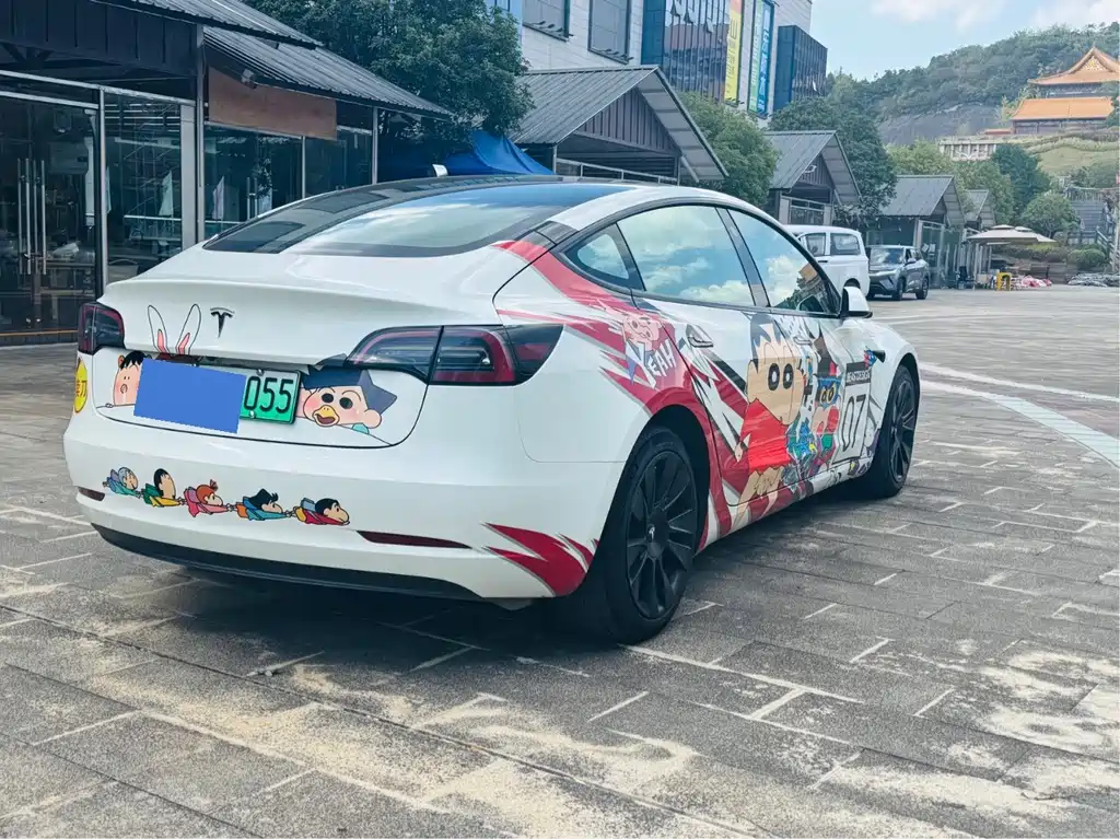 Tesla Model 3 — миниатюра 3