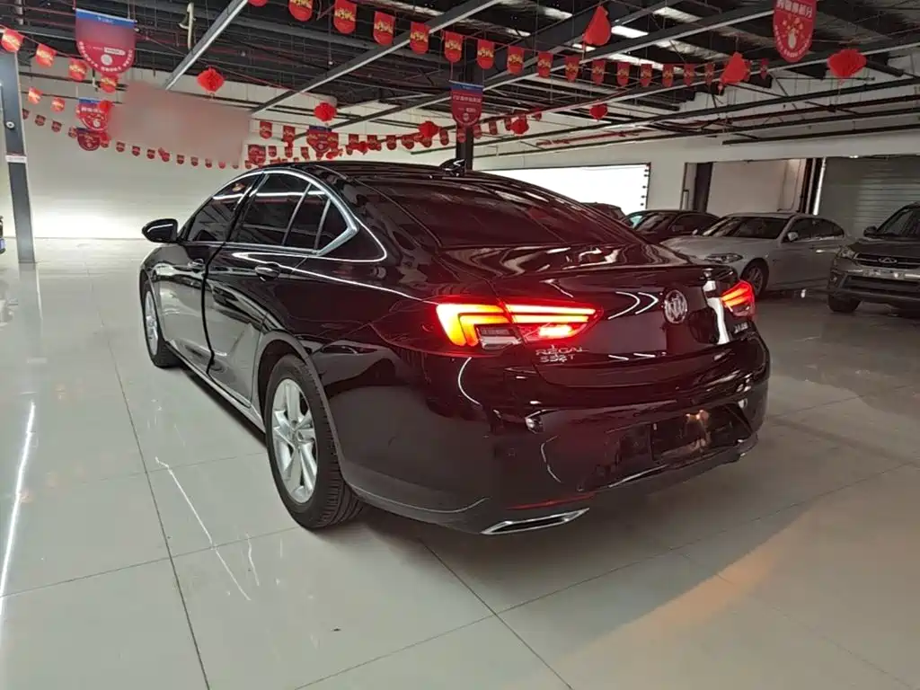 Buick Regal — миниатюра 5