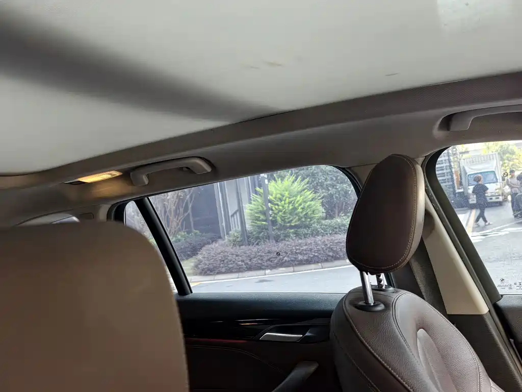 BMW X1 — миниатюра 13