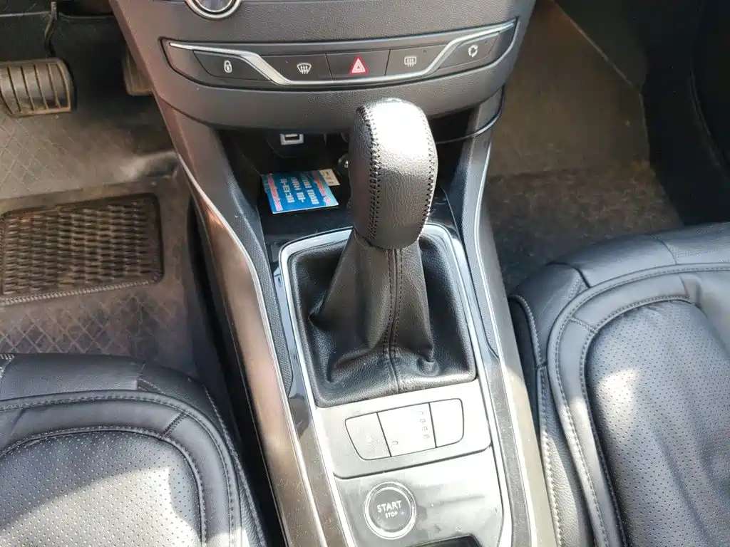 Peugeot 408 — миниатюра 16