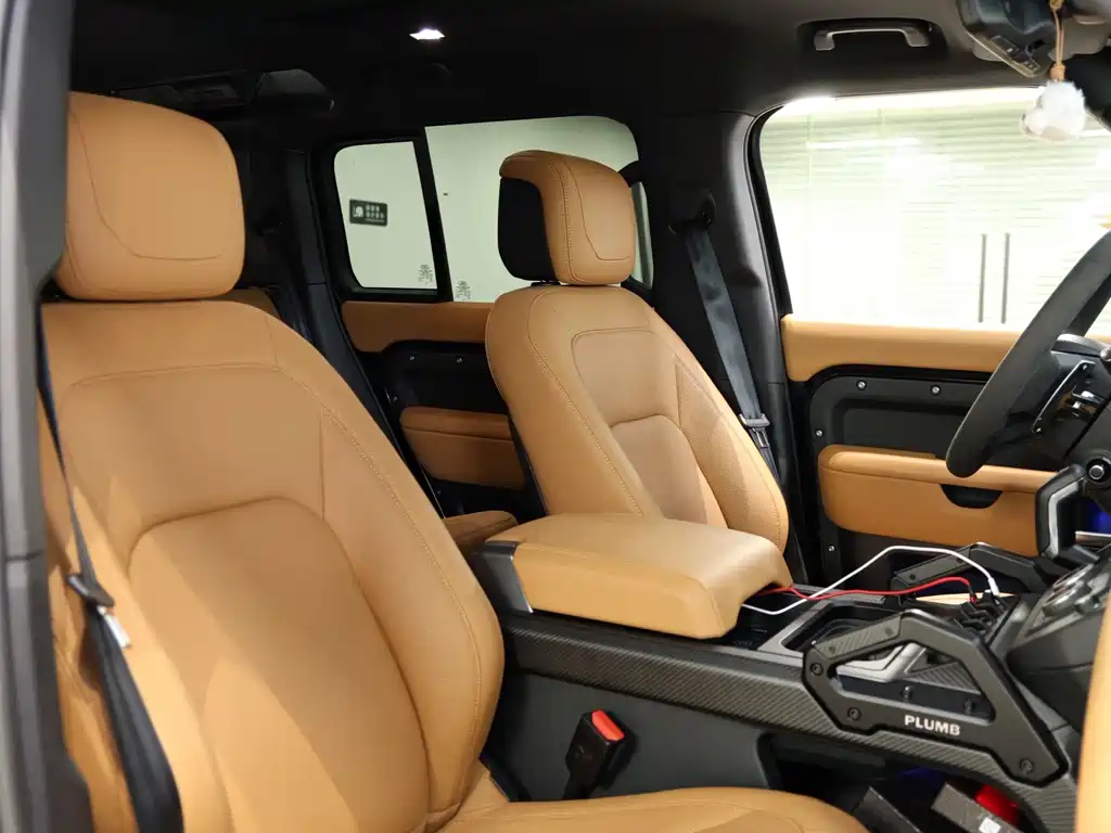 Land Rover Defender — миниатюра 15