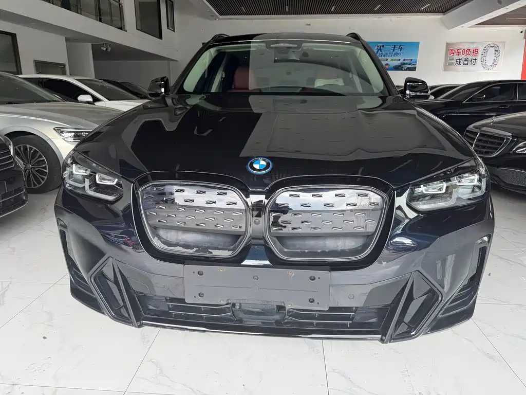 BMW iX3 — миниатюра 2