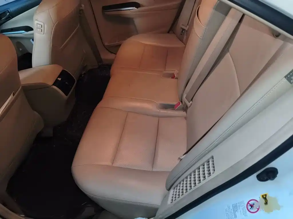 Toyota Camry — миниатюра 15