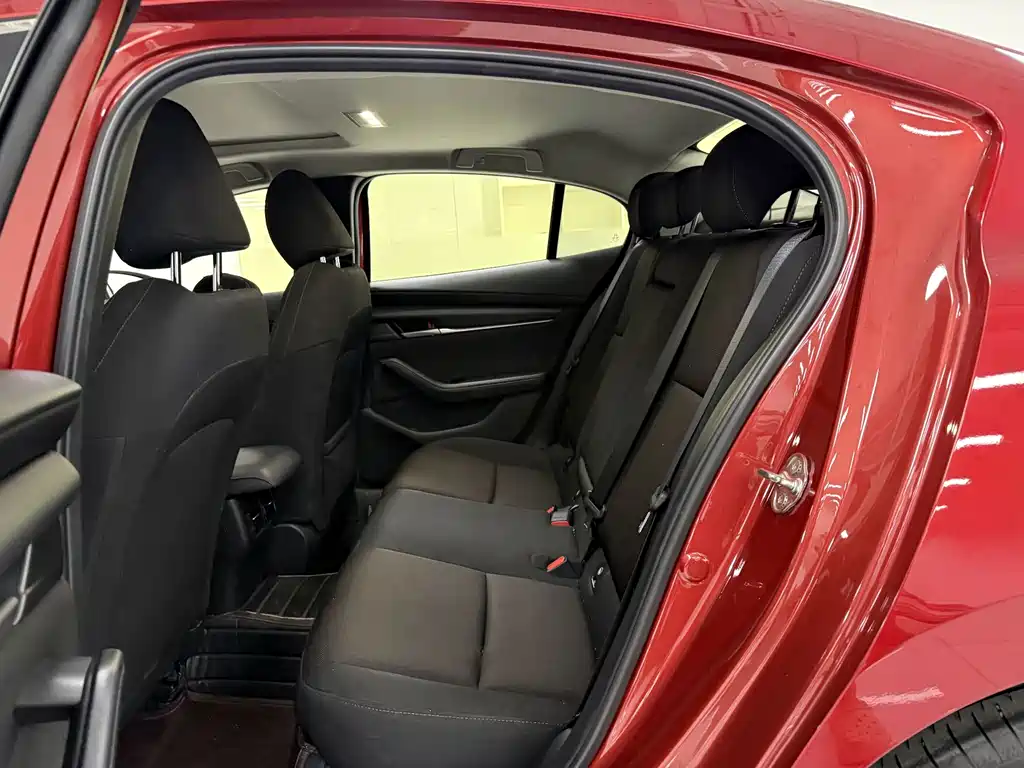 Mazda 3 Axela — миниатюра 14