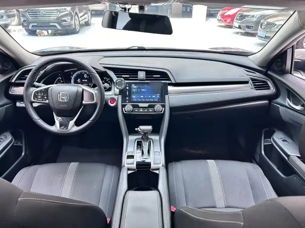 Honda Civic — миниатюра 8