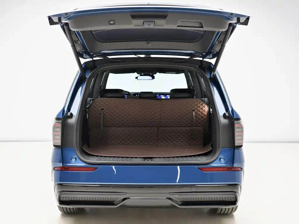 Ford Edge — миниатюра 10
