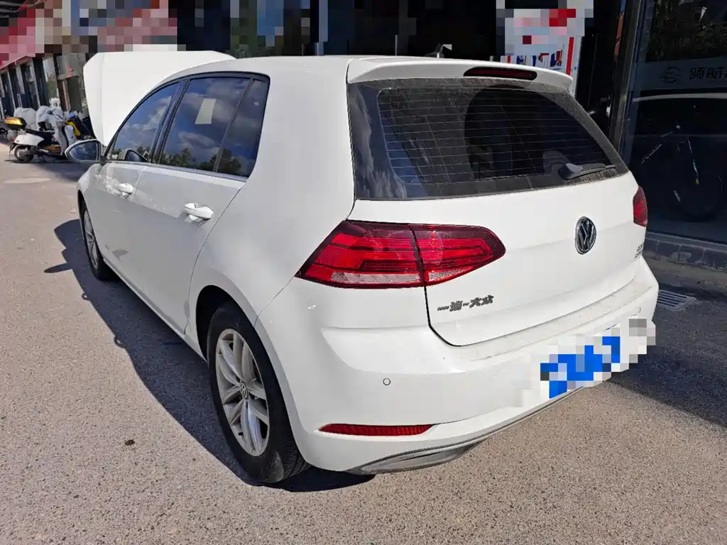 Volkswagen Golf — миниатюра 2