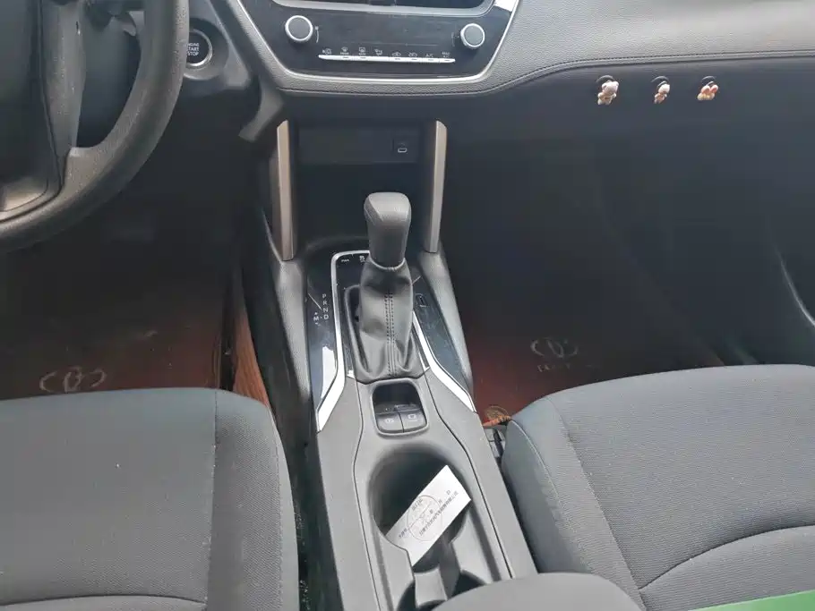 Toyota Corolla Cross — миниатюра 16