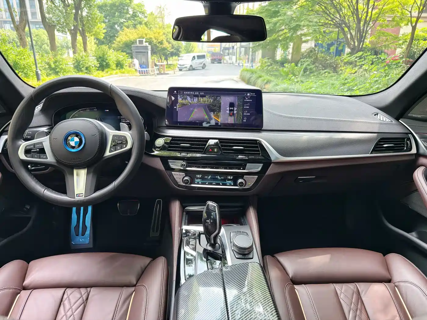 BMW 5 series 2023 Черный из Китая