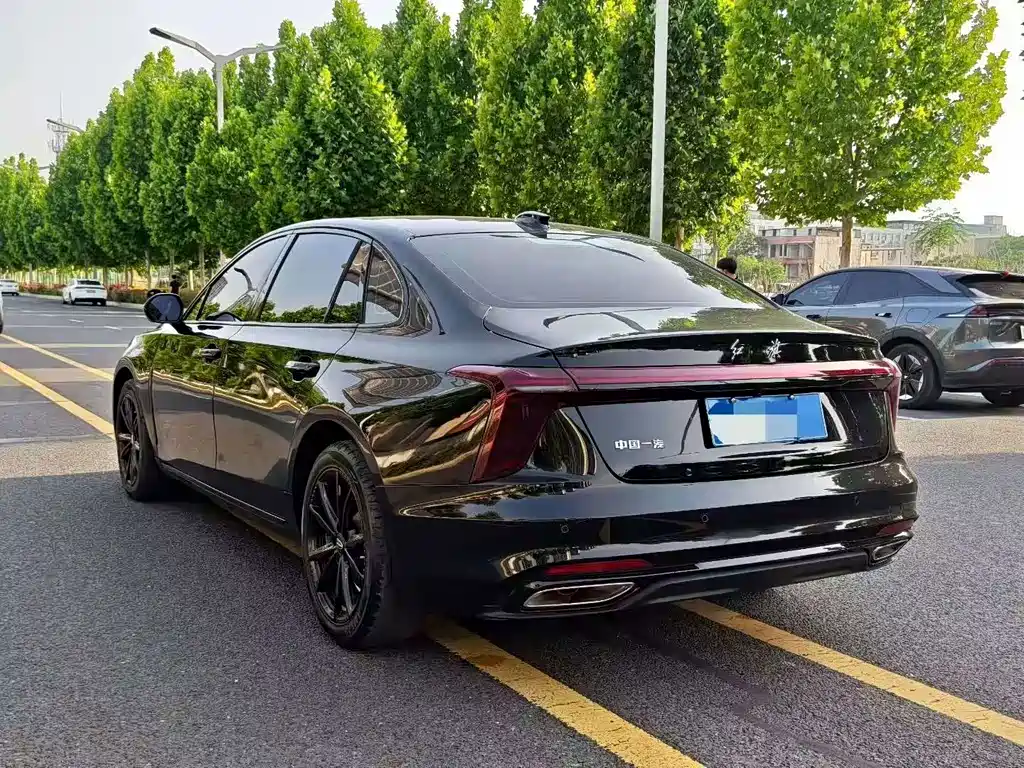 Hongqi Hongqi H5 — миниатюра 7