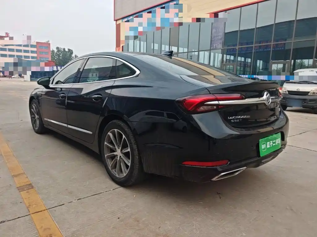 Buick LaCrosse — миниатюра 5