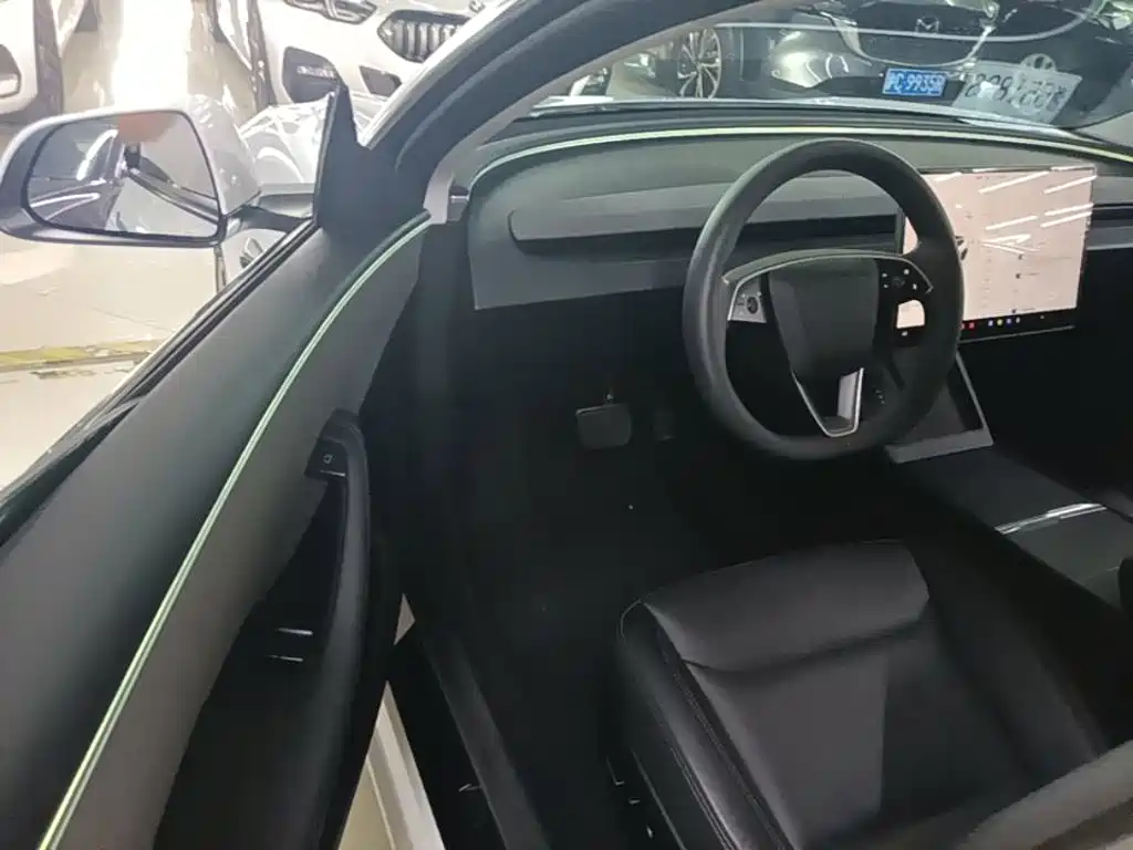 Tesla Model 3 — фотографии объявления, Фото 17