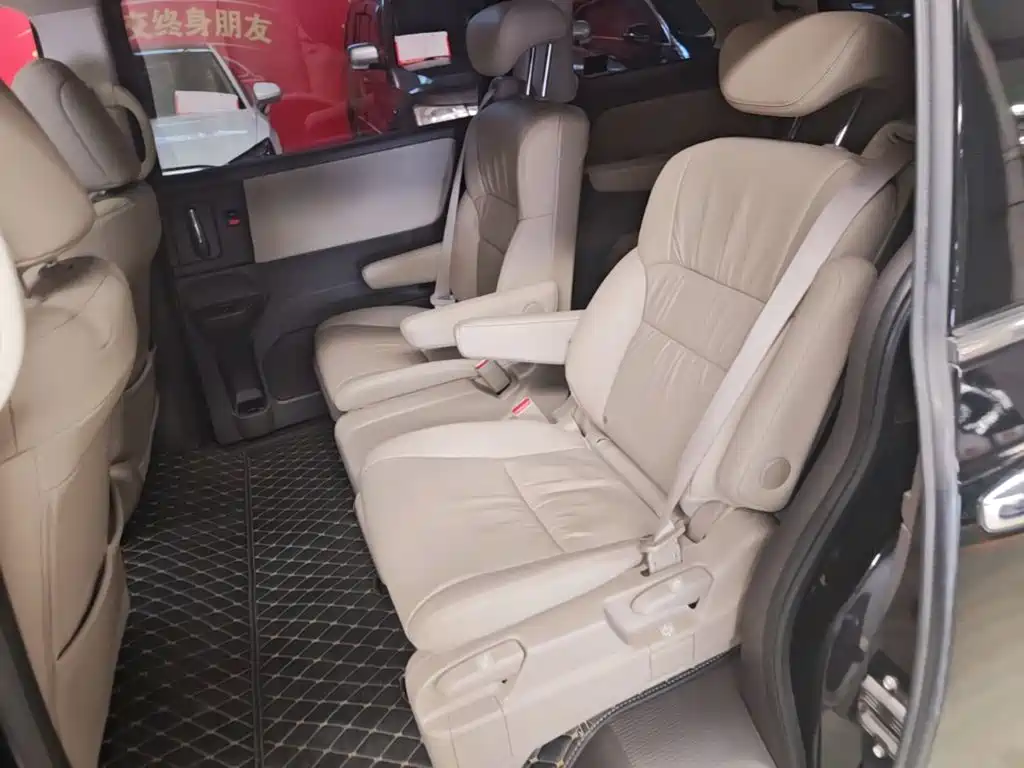 Honda Odyssey — миниатюра 17