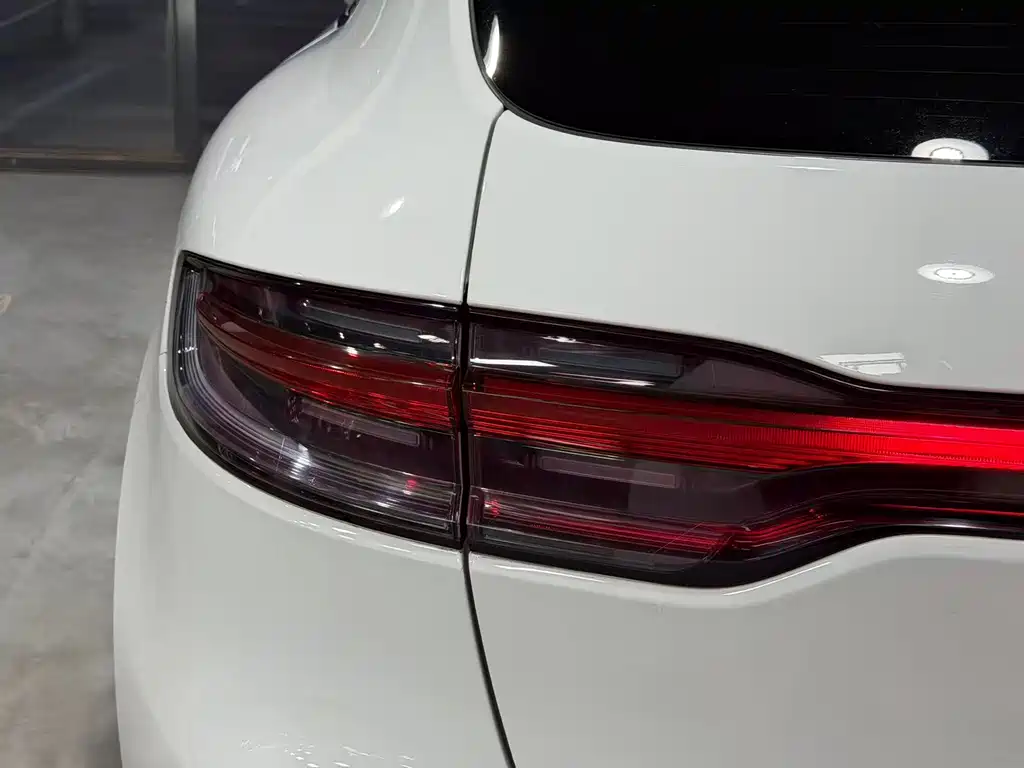 Porsche Macan — миниатюра 17