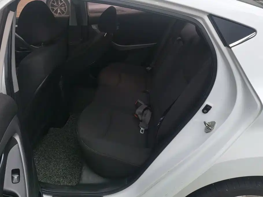 Hyundai Elantra Langdong — миниатюра 11
