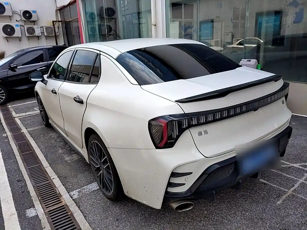 Lynk & Co 03 — миниатюра 5