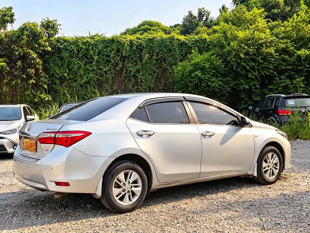 Toyota Corolla — миниатюра 5