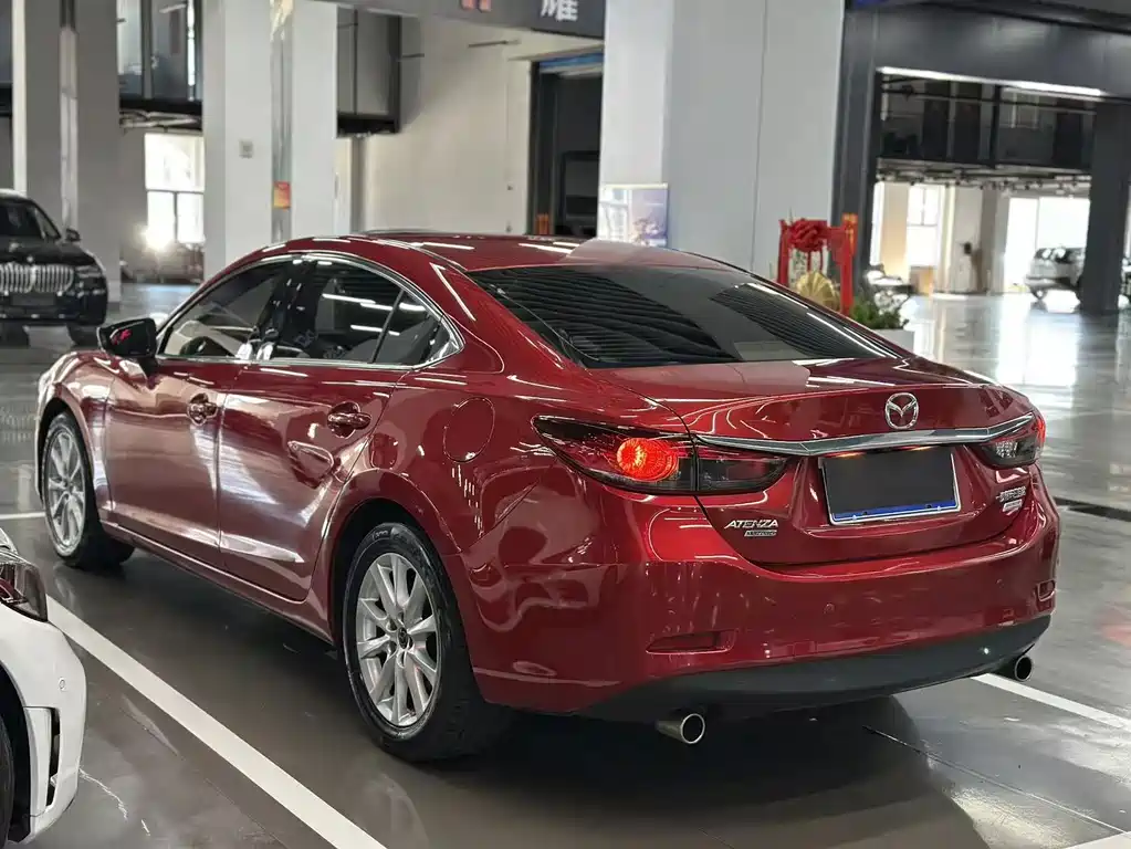 Mazda Atenza — миниатюра 7
