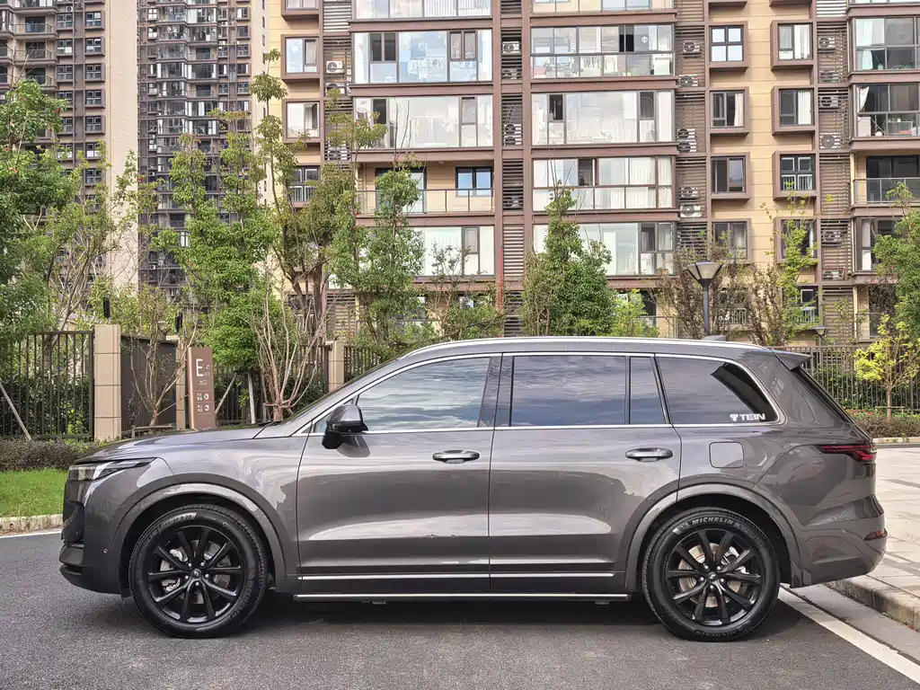 Li Auto Li ONE — миниатюра 8