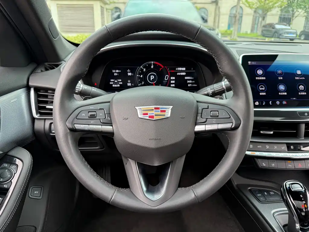 Cadillac CT5 — миниатюра 12