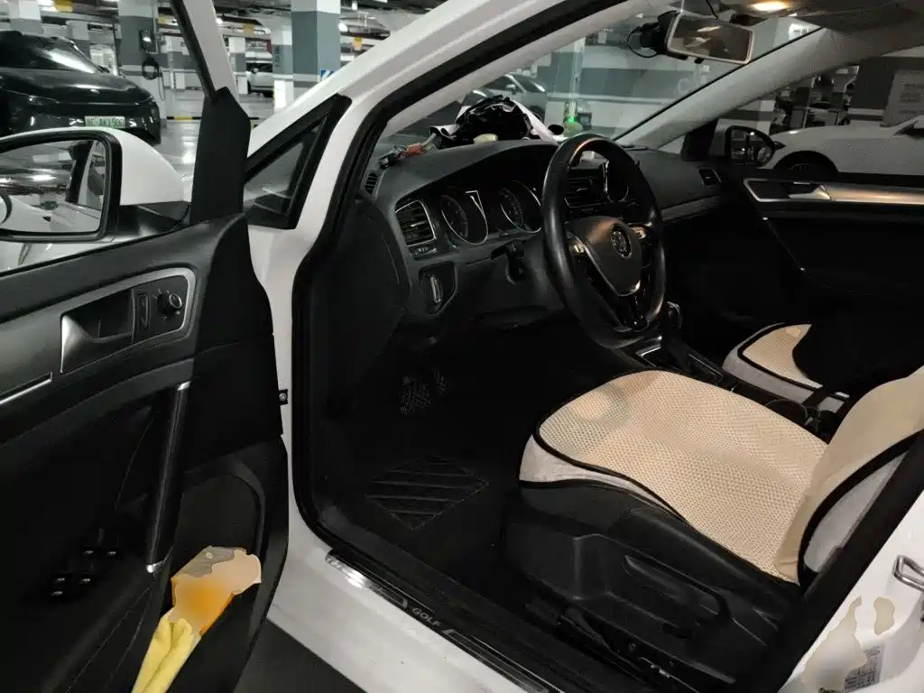 Volkswagen Golf — миниатюра 17
