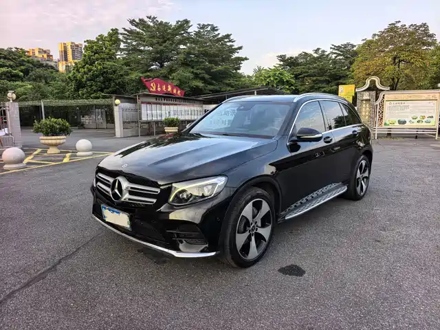 2017 Mercedes-Benz GLC