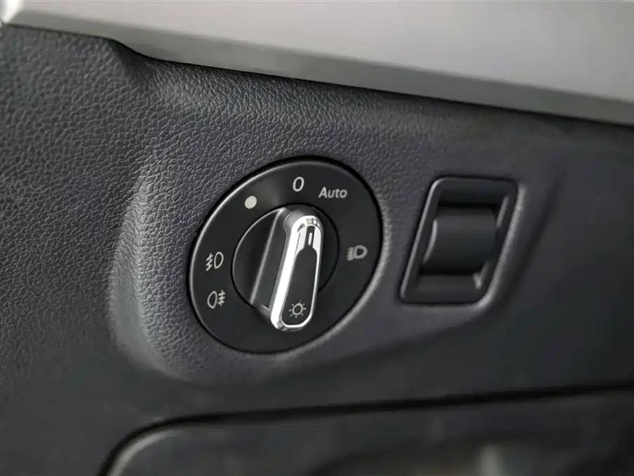 Volkswagen Lavida — миниатюра 13