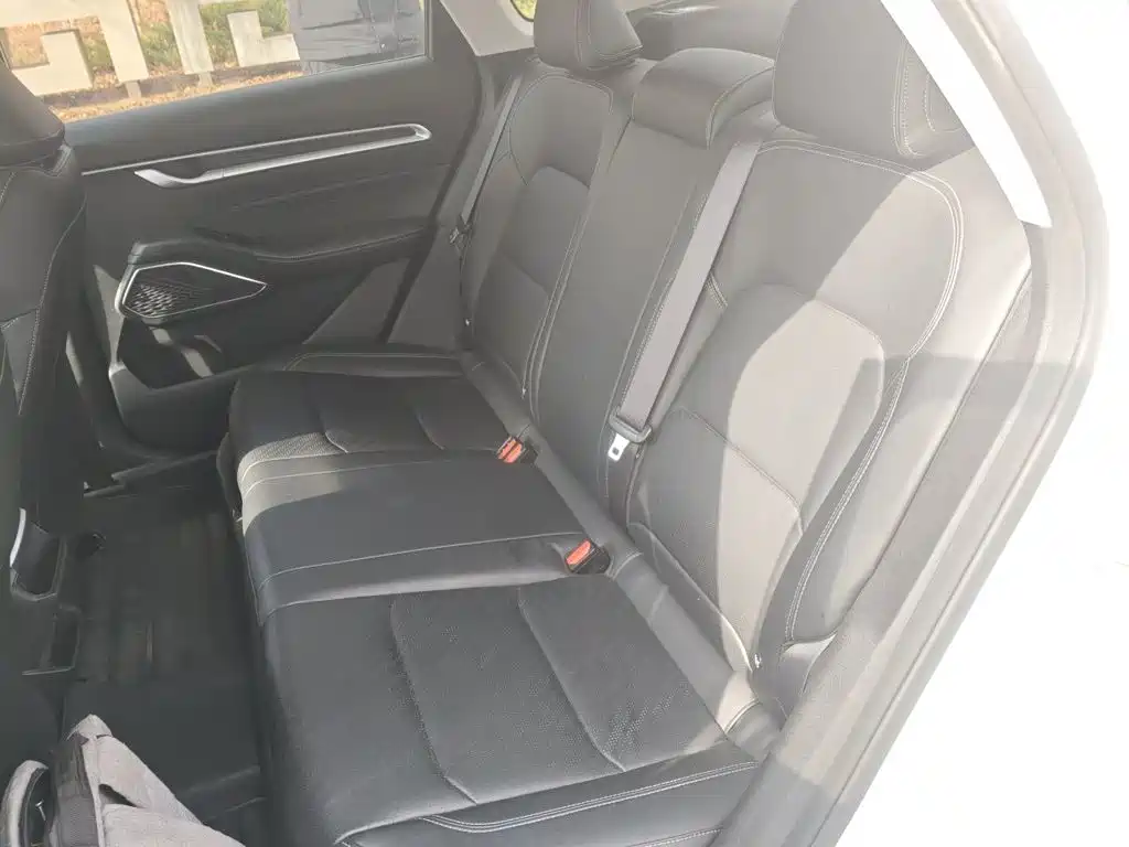 Geely Emgrand — миниатюра 13