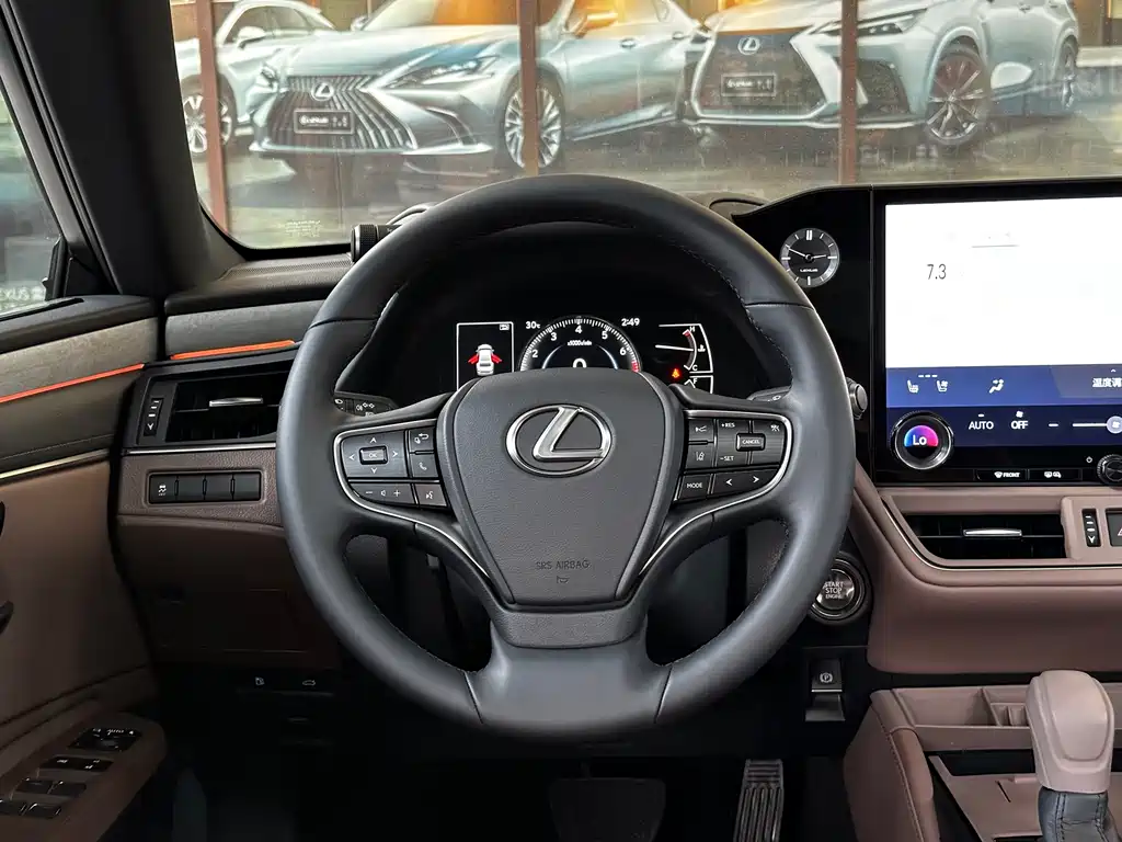 Lexus ES 2025 200 Premium